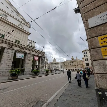 Joivy Elegant Flat For 7, In The Heart Of Appartamento Genova