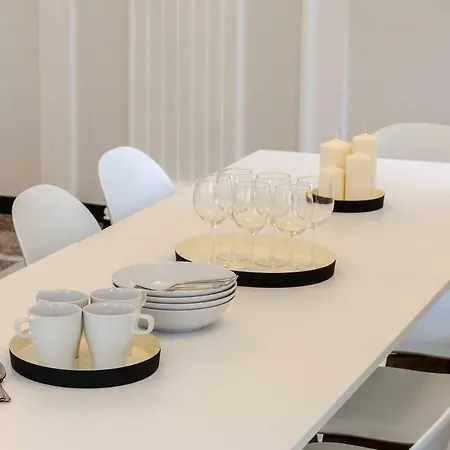 Joivy Elegant Flat For 7, In The Heart Of Appartamento Genova